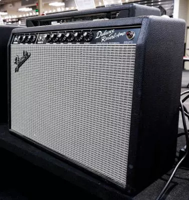 Fender - '65 Deluxe Reverb Amplifier